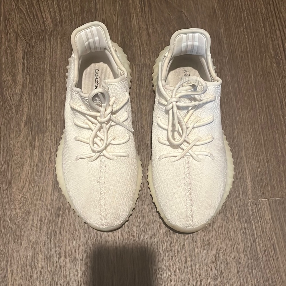 Yeezy Boost 350 V2 Triple White *LIKE NEW